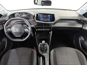 Peugeot 208 (2023) thumbnail 11