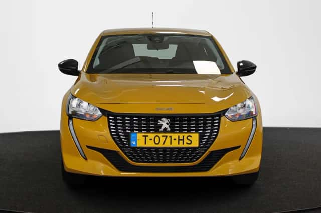 Peugeot 208 (2023) thumbnail 13