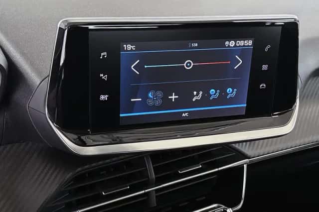 Peugeot 208 (2023) thumbnail 19