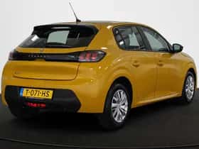Peugeot 208 (2023) thumbnail 3