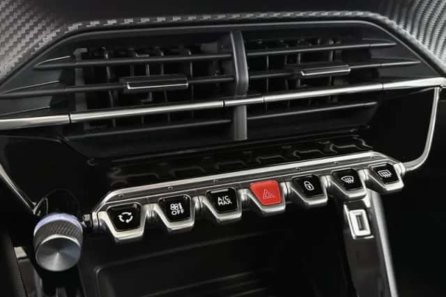Peugeot 208 (2023) thumbnail 31