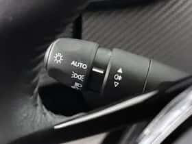Peugeot 208 (2023) thumbnail 32