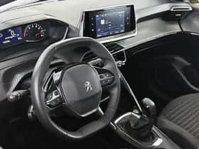 Peugeot 208 (2023) thumbnail 5
