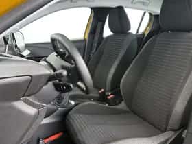 Peugeot 208 (2023) thumbnail 6