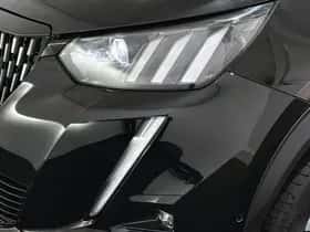 Peugeot 2008 (2021) thumbnail 18