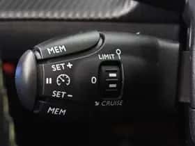 Peugeot 2008 (2021) thumbnail 28