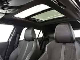 Peugeot 2008 (2021) thumbnail 8