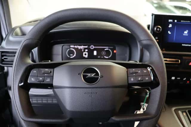 Opel Combo-e (2025) thumbnail 9