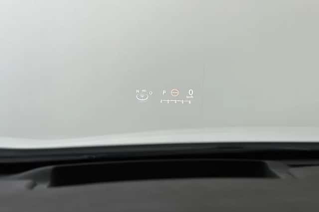 Lexus UX (2019) thumbnail 27