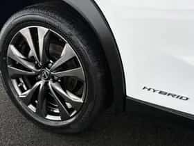 Lexus UX (2019) thumbnail 42