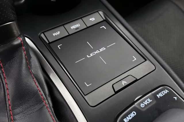Lexus UX (2019) thumbnail 46