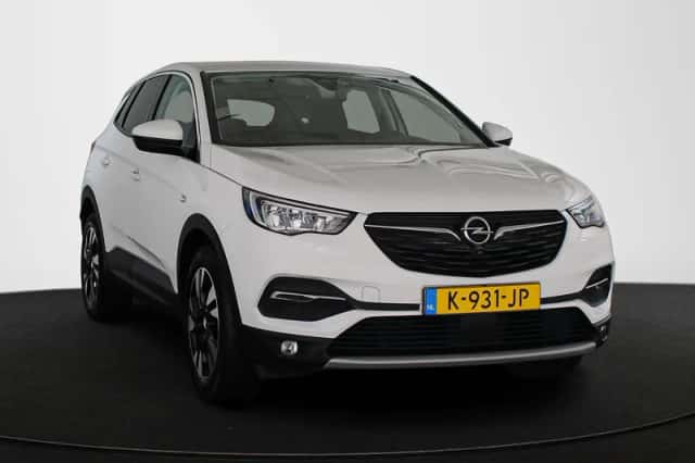 Opel Grandland X (2021) thumbnail 2