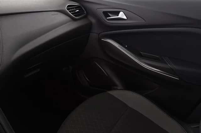 Opel Grandland X (2021) thumbnail 37