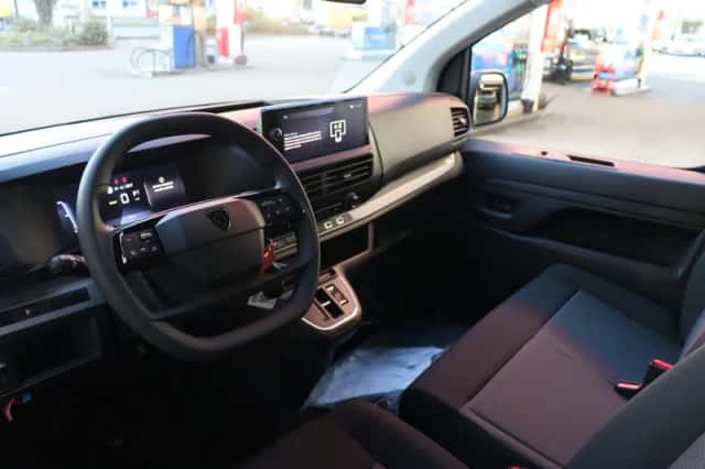 Peugeot e-Expert (2026) thumbnail 6