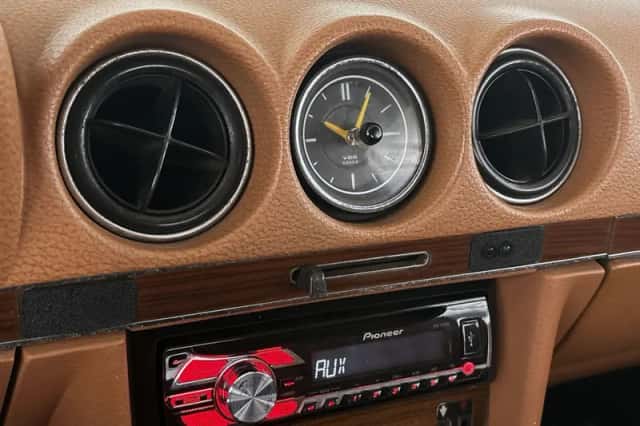 Mercedes-Benz SL-Klasse (1972) thumbnail 32