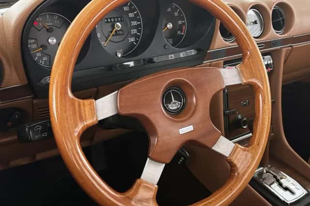 Mercedes-Benz SL-Klasse (1972) thumbnail 9