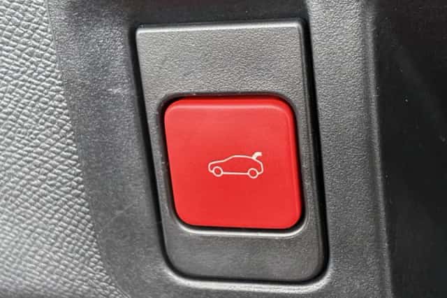 Opel Astra (2023) thumbnail 11
