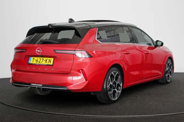 Opel Astra (2023) thumbnail 3
