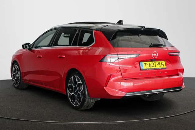 Opel Astra (2023) thumbnail 4