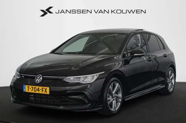 Volkswagen Golf (2023) thumbnail 1