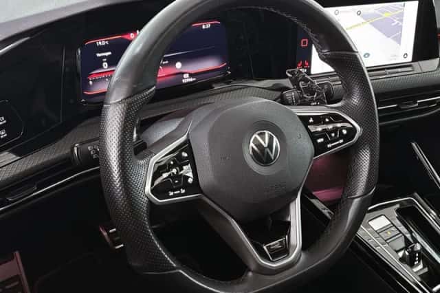 Volkswagen Golf (2023) thumbnail 12