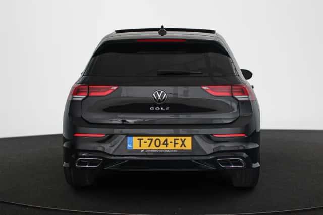 Volkswagen Golf (2023) thumbnail 15