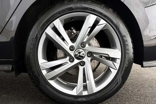 Volkswagen Golf (2023) thumbnail 21