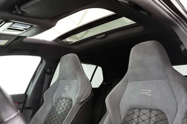 Volkswagen Golf (2023) thumbnail 8