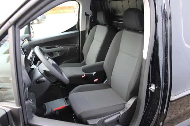 Opel Combo-e (2025) thumbnail 5