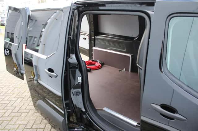 Opel Combo-e (2025) thumbnail 8