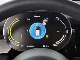 MINI Electric (2024) thumbnail 12