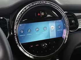 MINI Electric (2024) thumbnail 14
