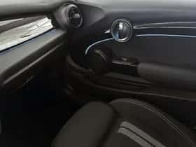 MINI Electric (2024) thumbnail 22