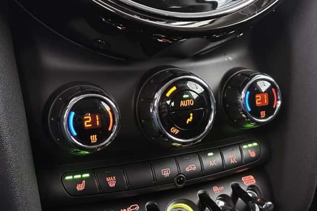 MINI Electric (2024) thumbnail 26