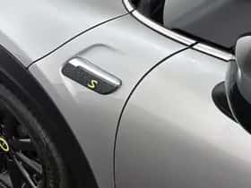 MINI Electric (2024) thumbnail 35