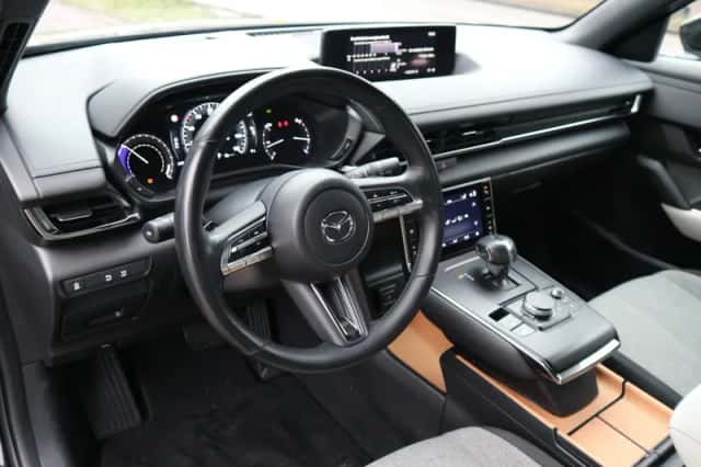 Mazda MX-30 (2023) thumbnail 12