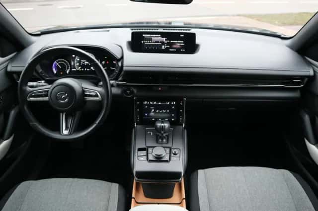 Mazda MX-30 (2023) thumbnail 8