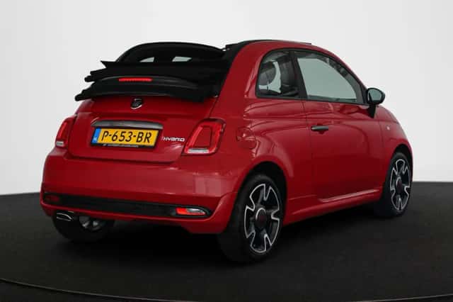 Fiat 500C (2022) thumbnail 3