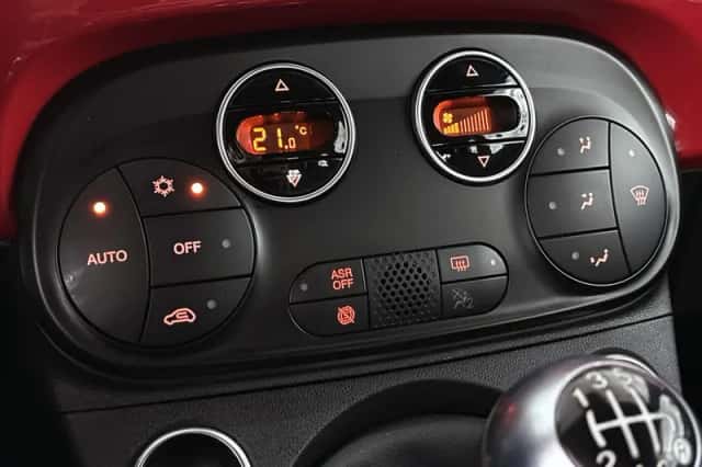 Fiat 500C (2022) thumbnail 24