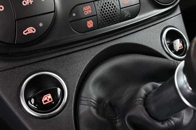 Fiat 500C (2022) thumbnail 29