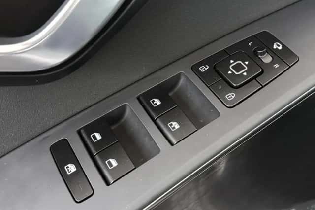 Kia Niro (2023) thumbnail 31