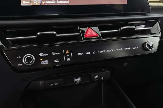 Kia Niro (2023) thumbnail 36