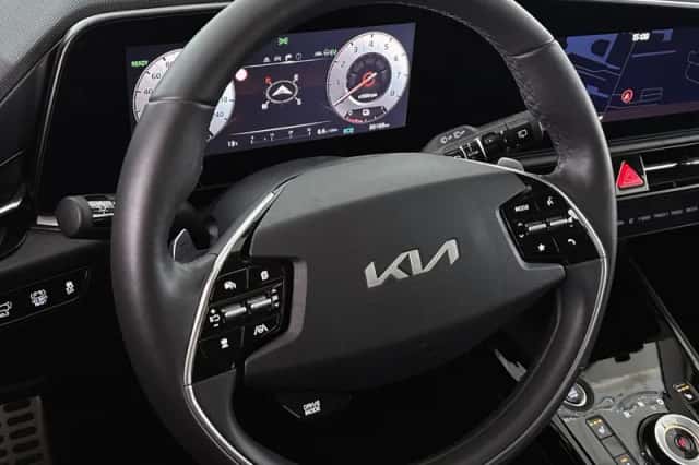 Kia Niro (2023) thumbnail 9