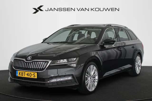 Škoda Superb (2022) thumbnail 1