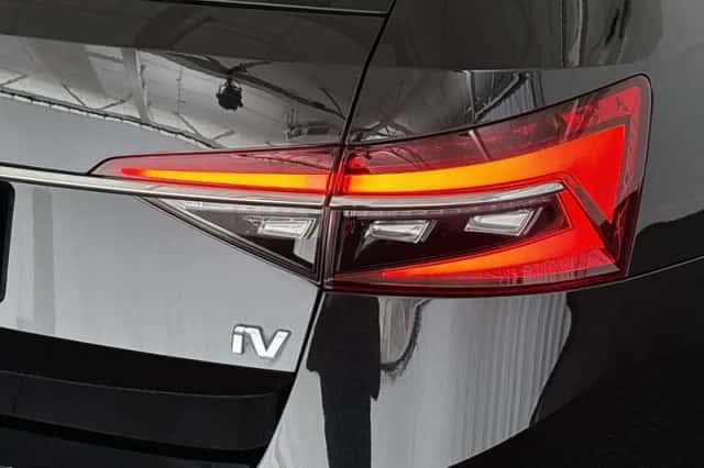 Škoda Superb (2022) thumbnail 25