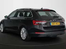 Škoda Superb (2022) thumbnail 4