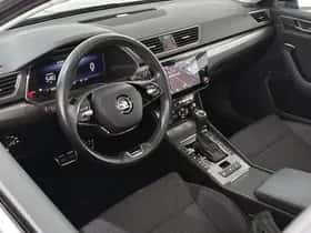 Škoda Superb (2022) thumbnail 5