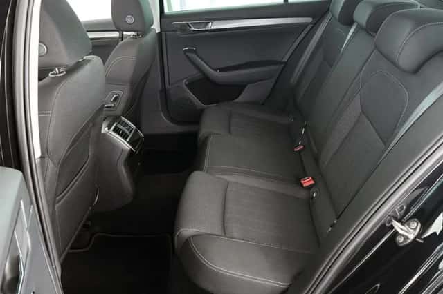Škoda Superb (2022) thumbnail 7