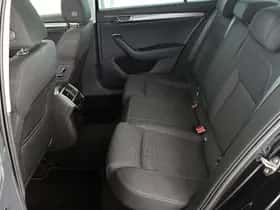Škoda Superb (2022) thumbnail 7