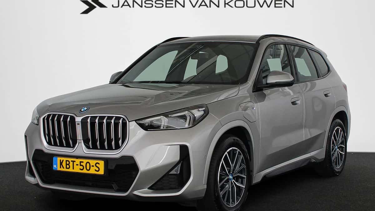 BMW X1 (2024) — foto 1